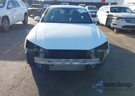 2019 Audi A4 40 Premium/40 Titanium Premium из США, поврежденный, VIN WAUGMAF44KA115343